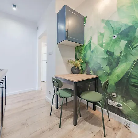 Family Ideal Place For Remote Working & By Renters דירה גדינייה